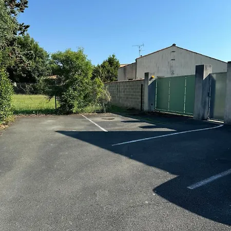 Apartment Dauphin - Kiwi Aytre